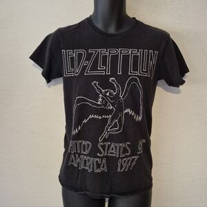 Delta Pro Weight Black T-Shirt Small